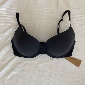 SKIMS Onyx Tshirt Underwire Bra